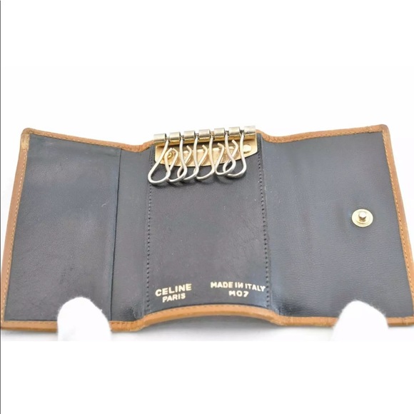 Authentic CELINE Paris 6-Key Holder - Picture 3 of 4